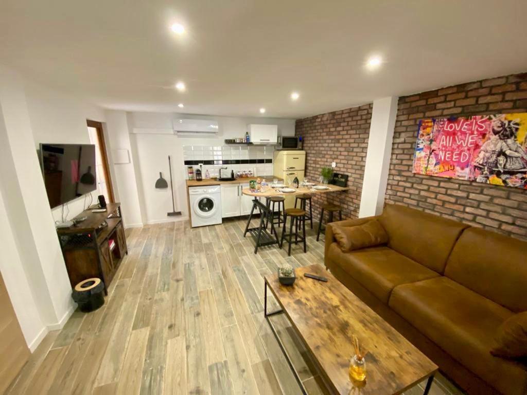 Heritage Apartment *